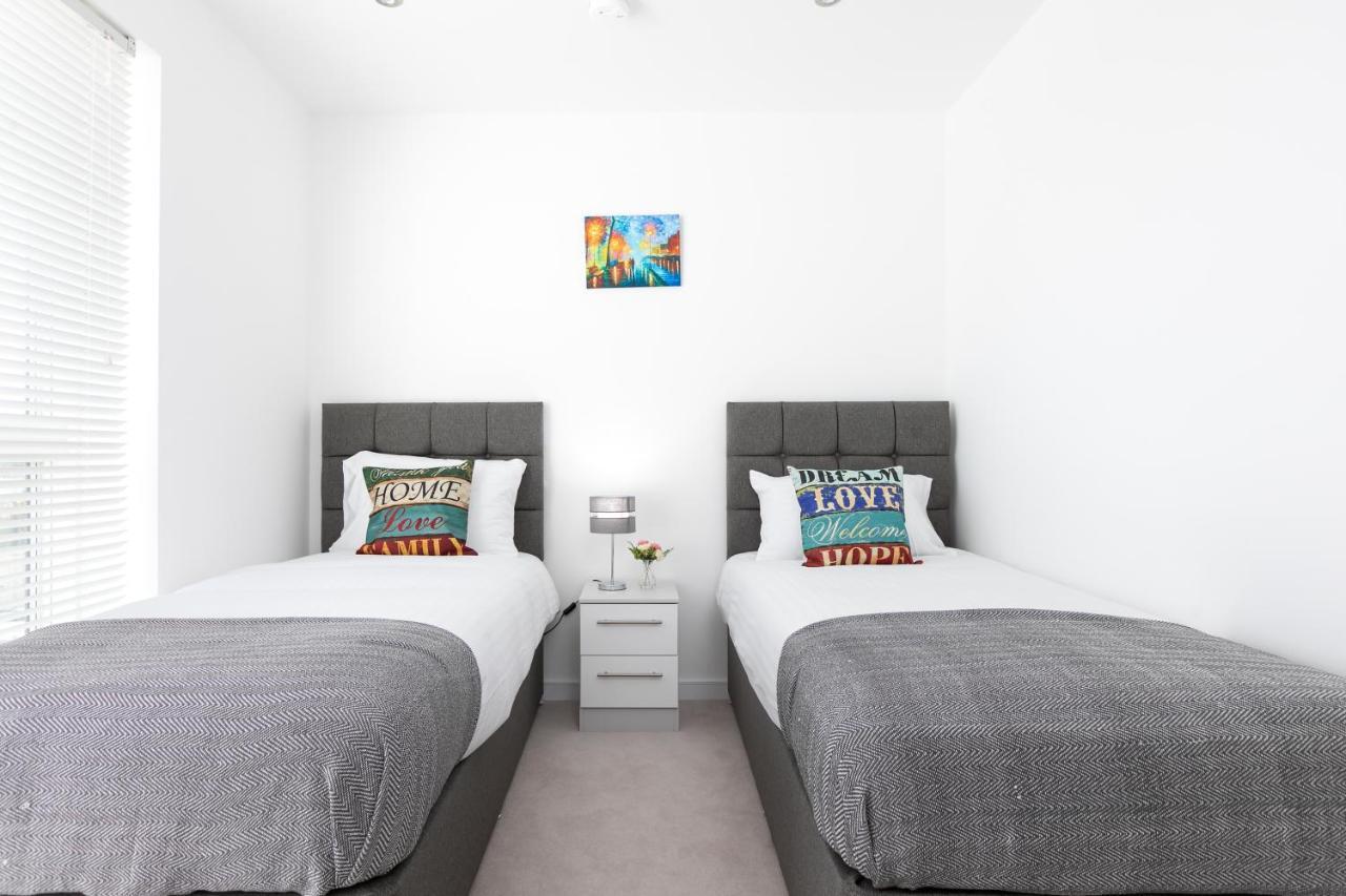 Skyvillion - Olympic View London Stratford Apartment Exterior photo