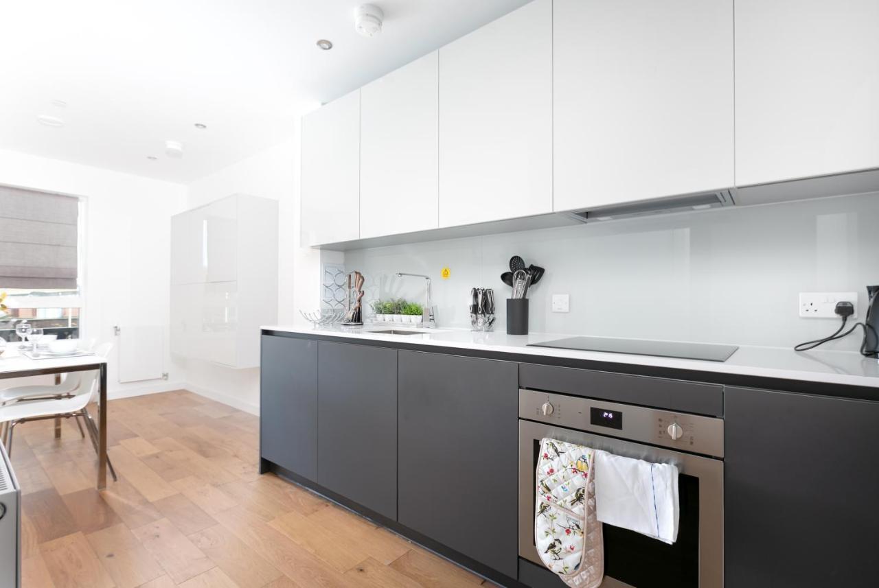 Skyvillion - Olympic View London Stratford Apartment Exterior photo